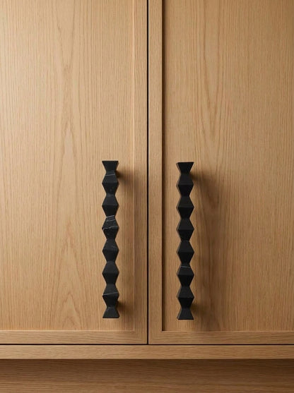 Yukixstone Zigzag Stone Pull in Nero Marquina - hand-carved faceted bar pull for cabinet doors