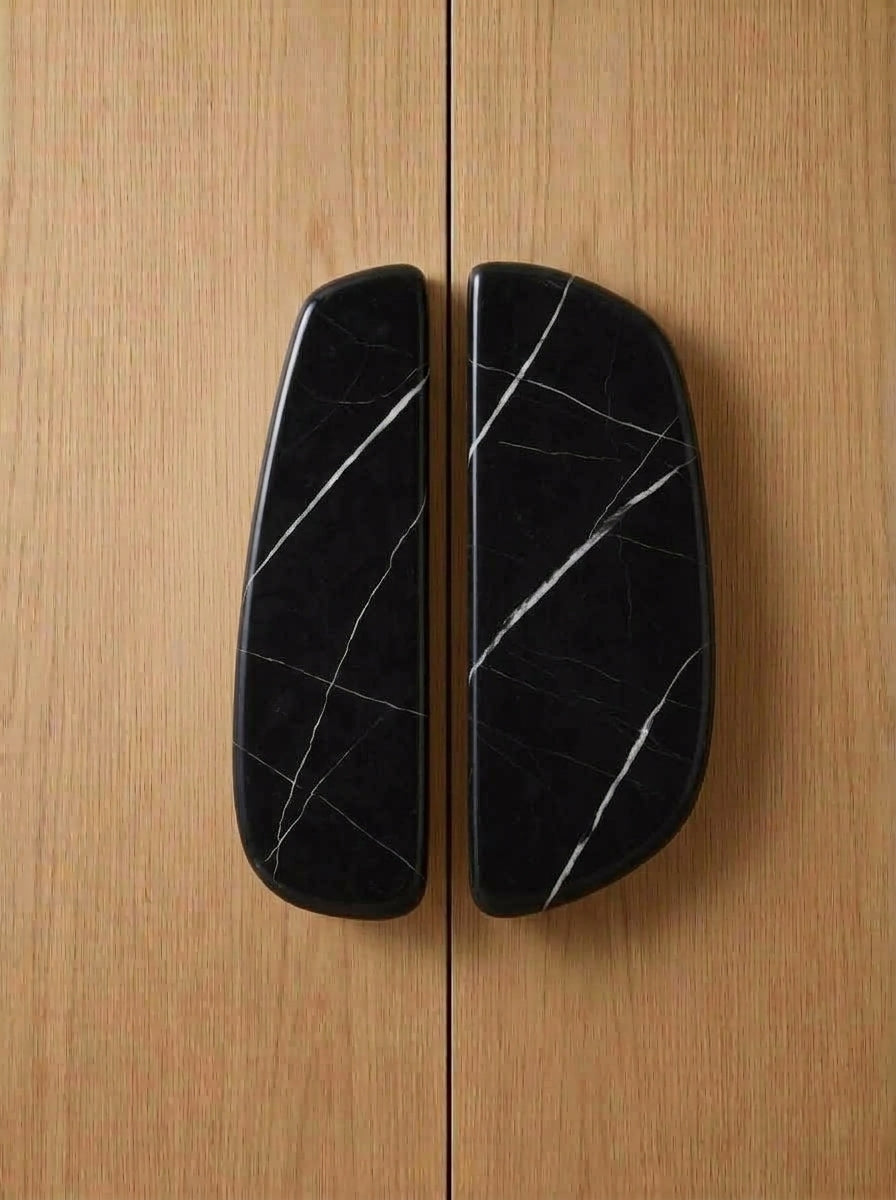 Yukixstone Nero Marquina natural stone pebble pull - hand-carved split marble cabinet handle for wardrobe and kitchen doors